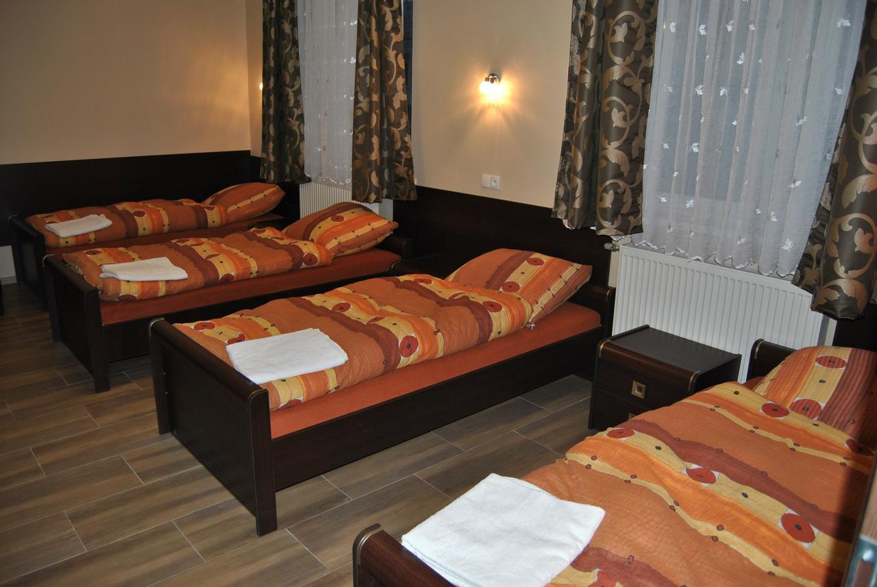 Hotel Gosciniec ววอตซวาเวก ภายนอก รูปภาพ