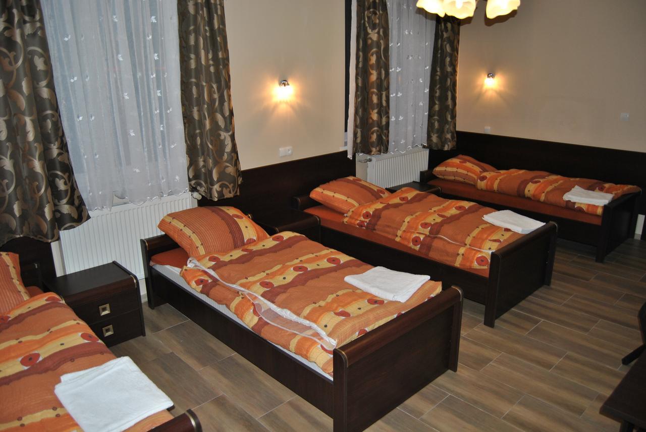 Hotel Gosciniec ววอตซวาเวก ภายนอก รูปภาพ