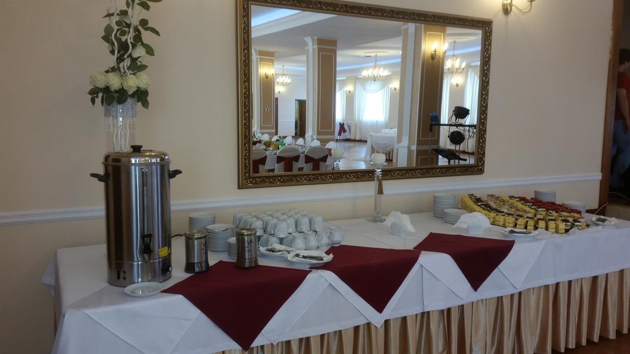 Hotel Gosciniec ววอตซวาเวก ภายนอก รูปภาพ